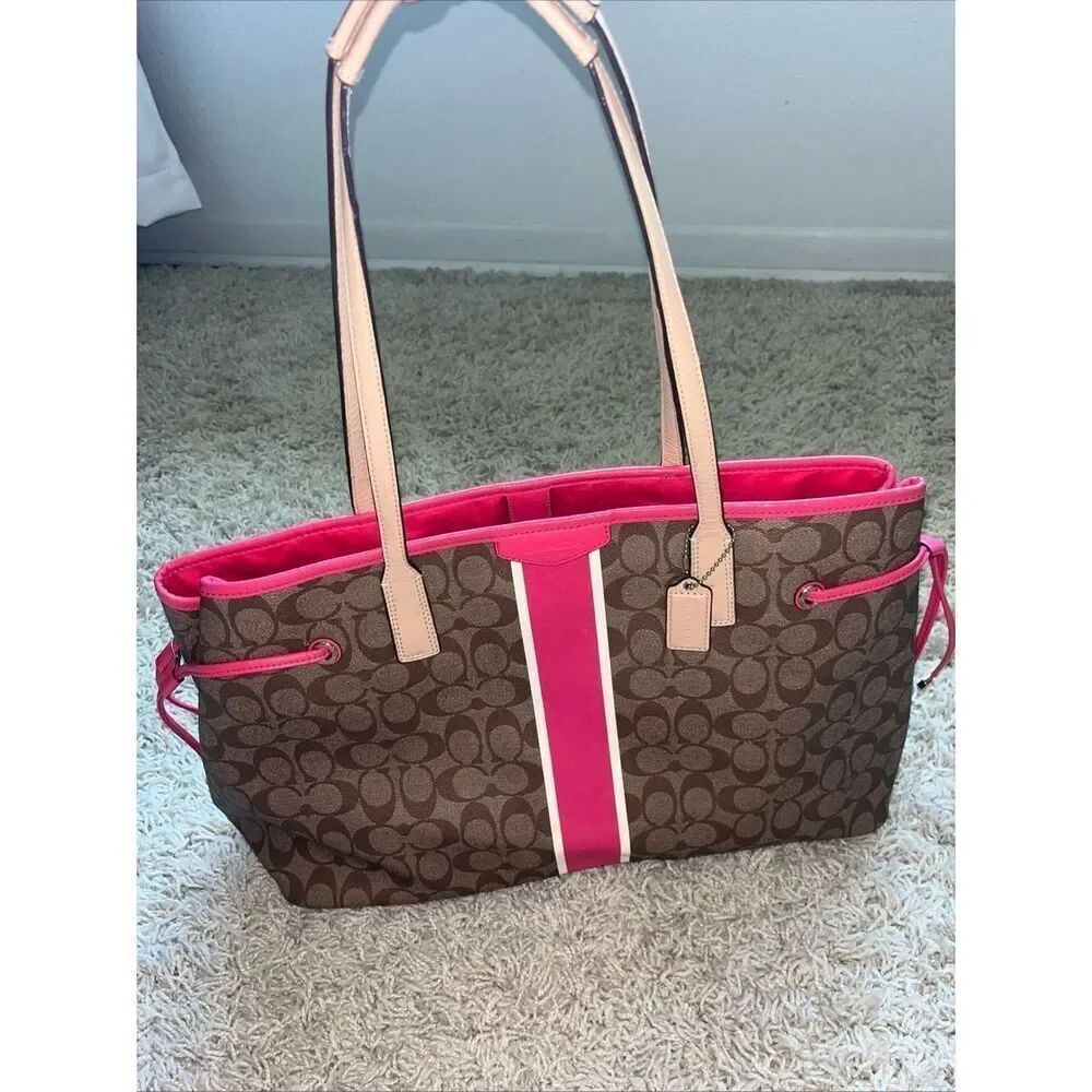 Coach F29064 Signature StripeβLarge Carryall Handbag Purse